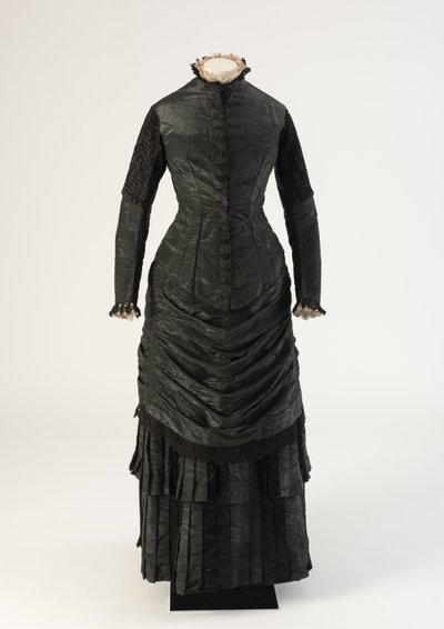 Black watered silk mourning dress, 1880s by Unbekannt Unbekannt